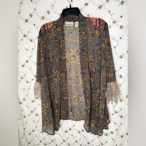Gimmicks by BKE Colorful Patterned Jacket